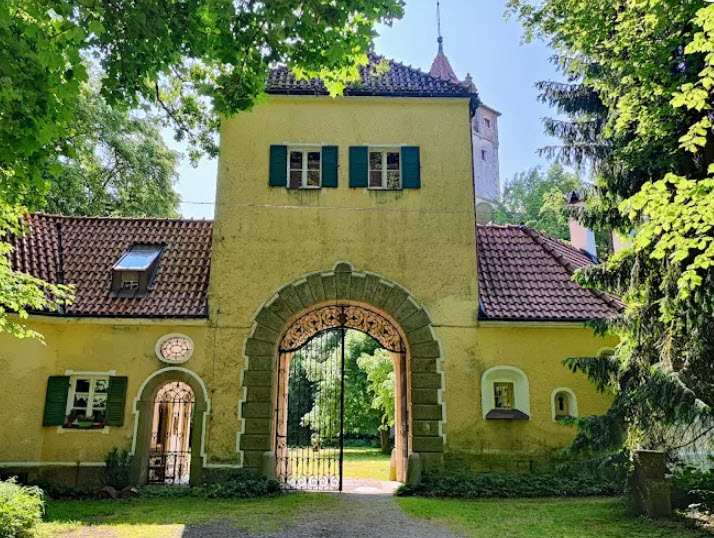 Neues Schloss Steinach, Germany